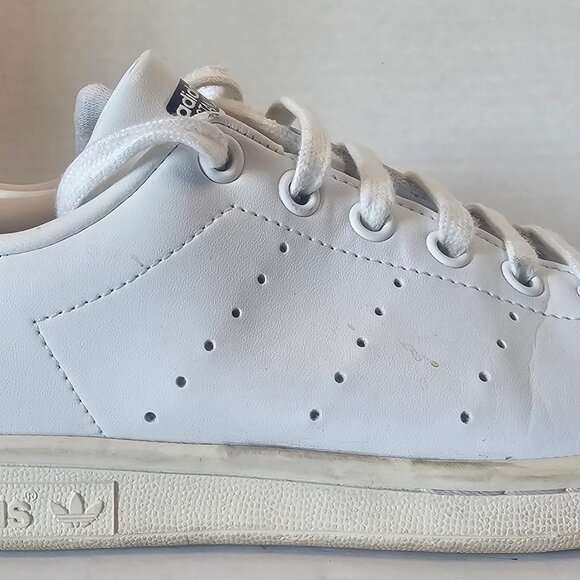 ADIDAS STAN SMITH WHITE/NAVY SZ 5 MENS, 6.5 WOMEN - Picture 4 of 12